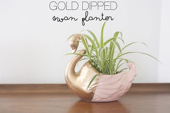 Gold Dipped Swan Planter