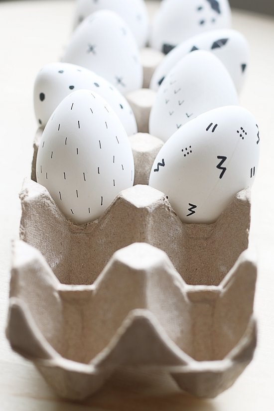 Black and White Scandinavian-Inspired Easter Eggs 2