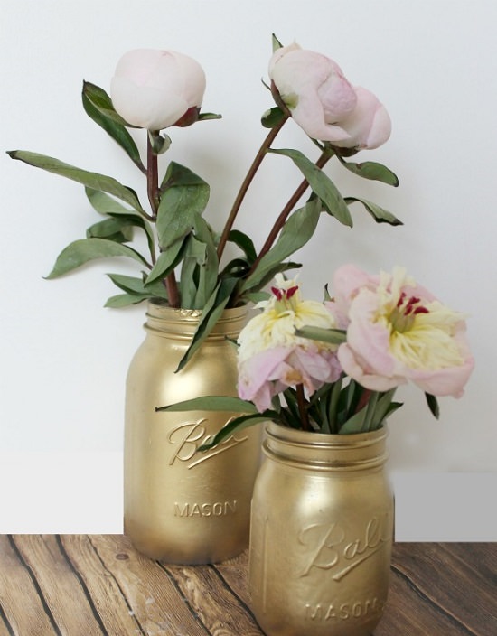 DIY Gold Painted Vases 4