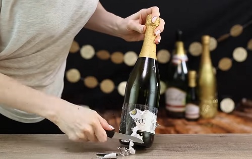 DIY Gold Glitter Champagne Bottle 3