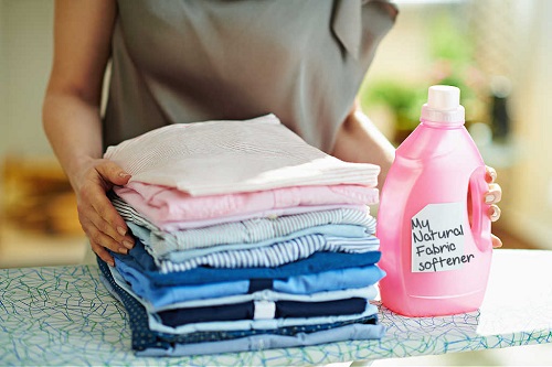 11 Effective Ways to Get Mildew Smell out of Clothes 5