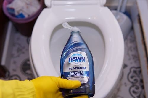 How to Unclog Toilet Clogged With Flushable Wipes 3