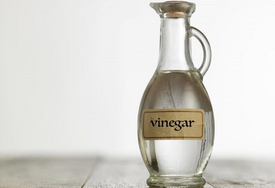 How to Clean Vinyl Floors With Vinegar1