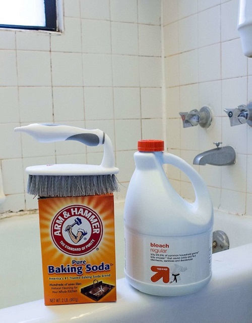 How to Remove Mold From Shower Caulking 3