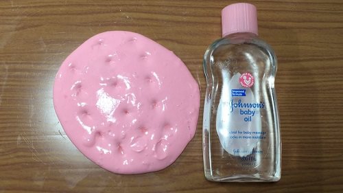 How To Make Slime With Baby Oil1