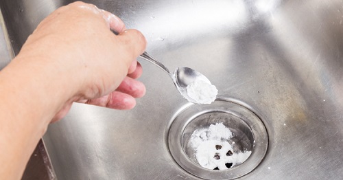 How to Clean Garbage Disposal With Baking Soda and Vinegar 2