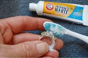 how to clean costume jewelry baking soda
