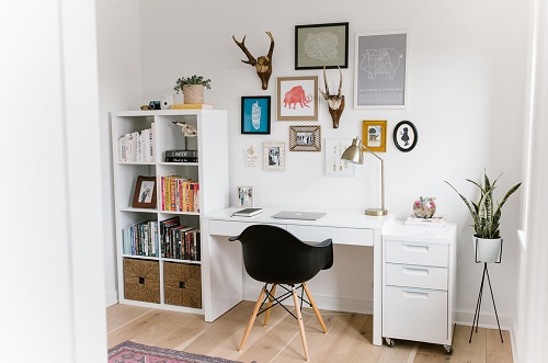 30 Boho Office Decor Inspiration for Workstation Makeover 7
