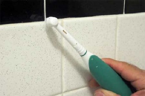 Bizarre Bathroom Cleaning Tips1