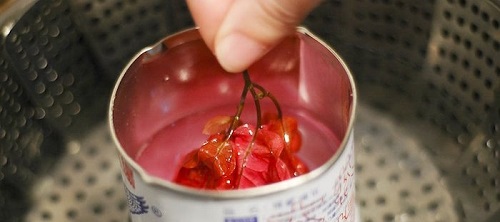 Preserving Bouquet Flowers in Resin3