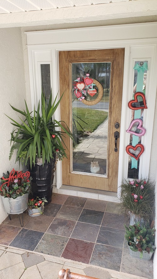 Decorate Your Porch for Valentine's Day5