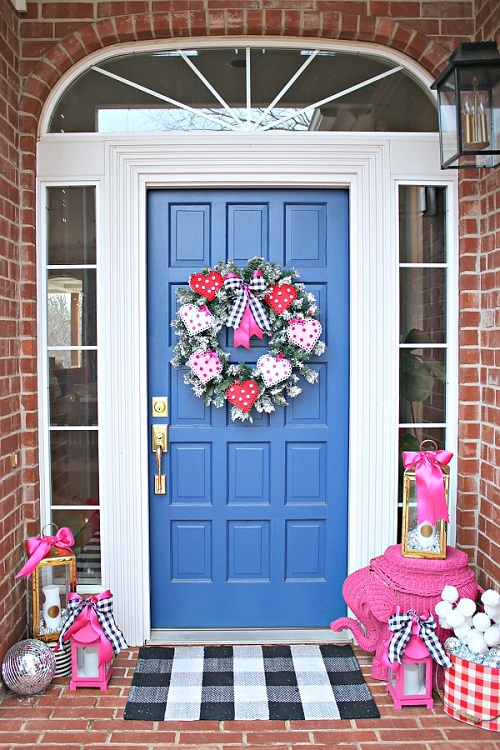 Decorate Your Porch for Valentine's Day4