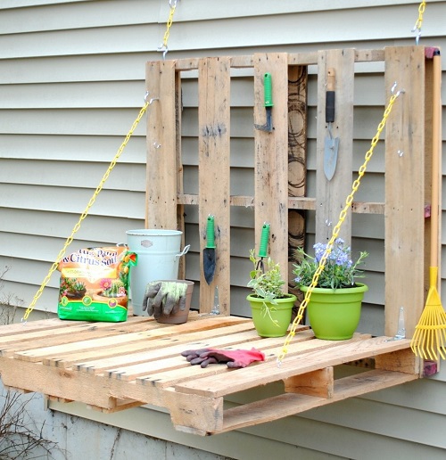 Pull-Down Pallet Potting Bench