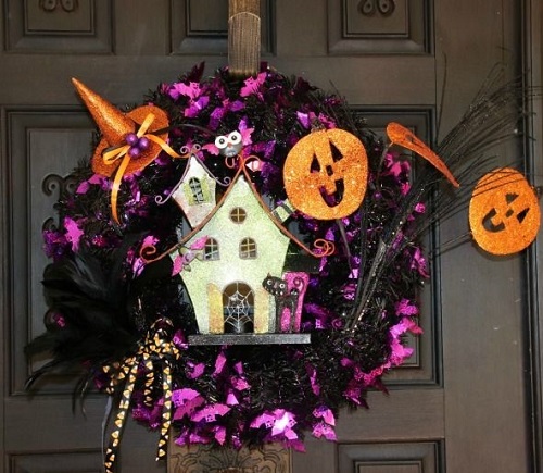 DIY Haunted House Halloween Wreath