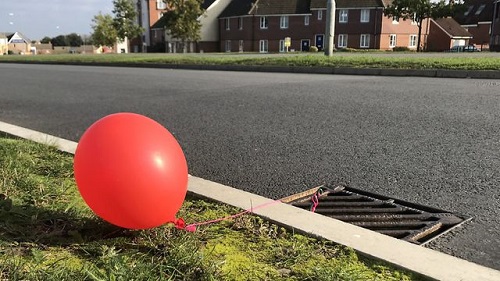 Red "IT" Balloon