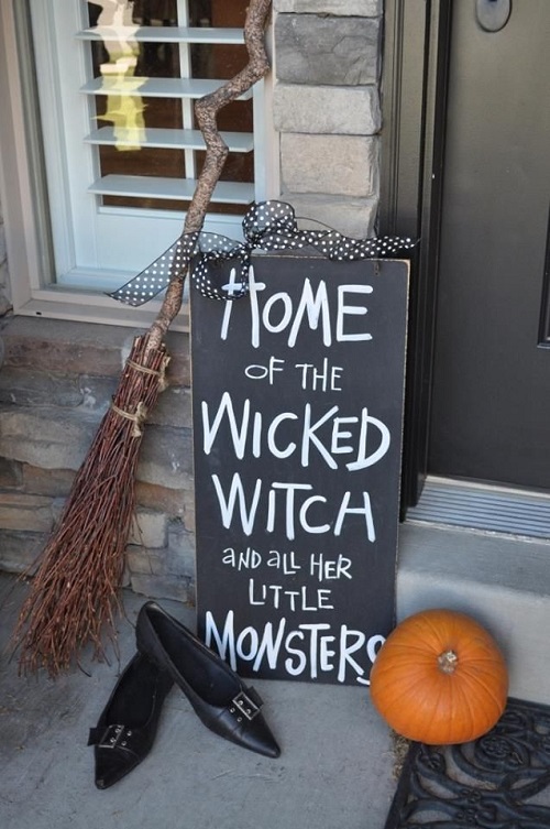 Wicked-Witch Halloween Porch Decor