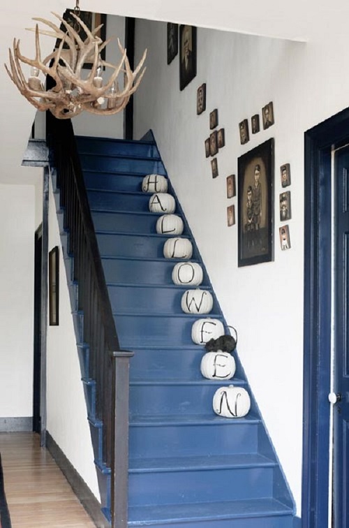 Staircase Space Decorating Ideas 7