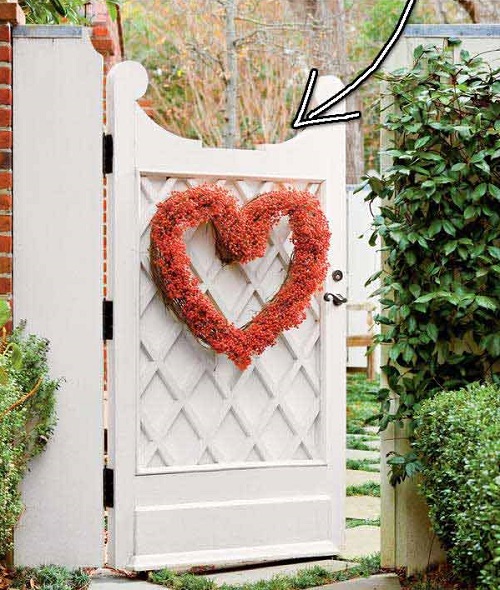 Outdoor Valentines Day Decorations 15
