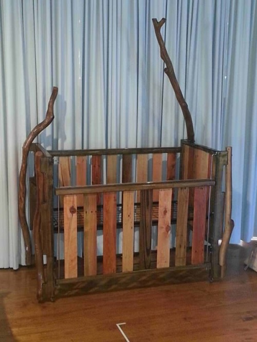 Pallet Baby Crib
