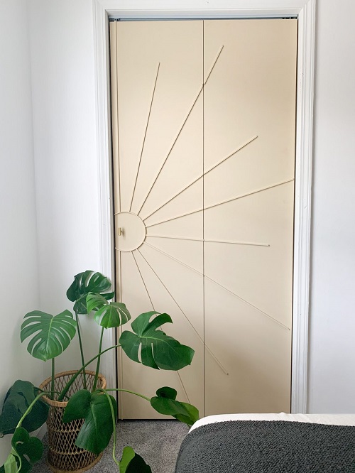 Sunburst Bifold Closet Door DIY
