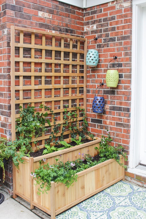 Tiered Planter with Trellis