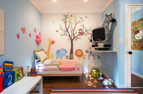 Animal-Themed Toddler Room For the Little Explorer