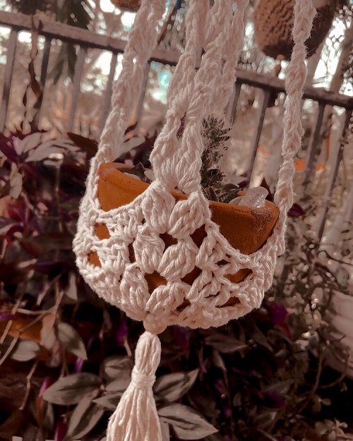FREE Boho Plant Hanger Crochet Pattern