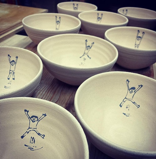Bowls With Jumping Characters