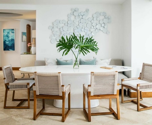 Decorate with Flashy Palm Fronds