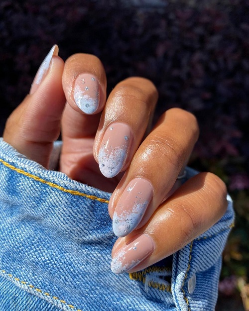 Soft White Nails With Diamond Ideas 14