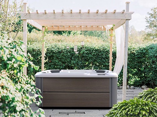 Hot Tub Landscaping on a Budget 9