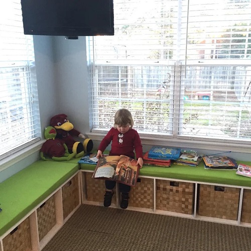 Kid's Room Bench With Storage