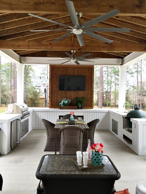 Large Outdoor Kitchen