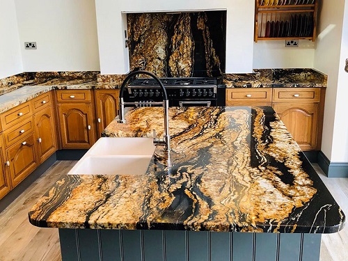 Black and Gold Kitchen Ideas 3