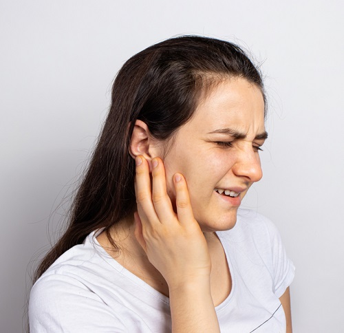 What Side Should I Sleep on With a Ruptured Eardrum? 1