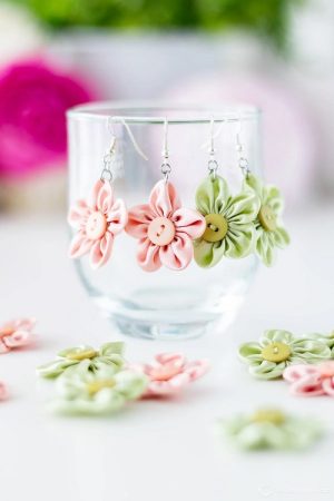 13 DIY Floral Earring Ideas - Hello Lidy
