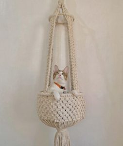 7 Macrame Cat Hammock Free Patterns - Hello Lidy