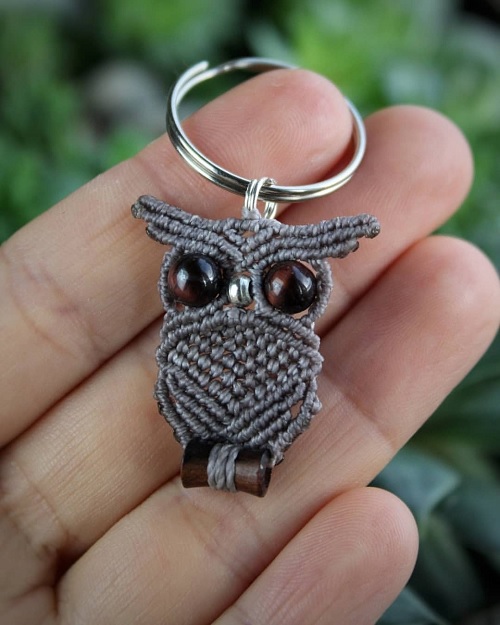 macrame owl keychain