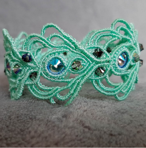 macrame bracelet