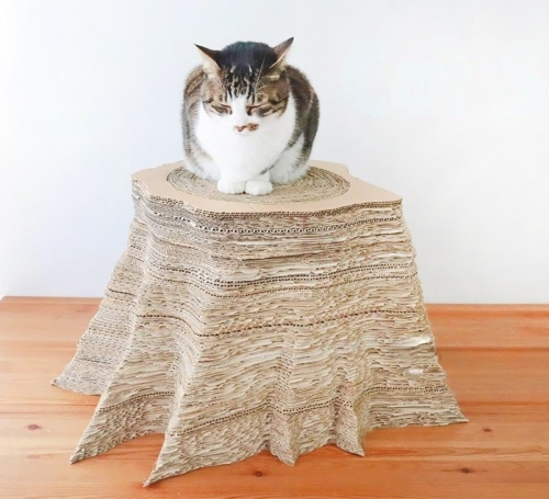 DIY Cardboard Tree Stump Cat Scratcher