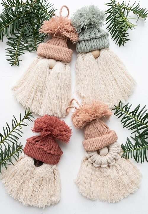 making easy macrame gnomes