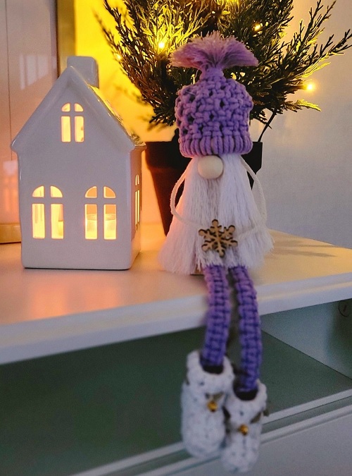 DIY Macrame gnome