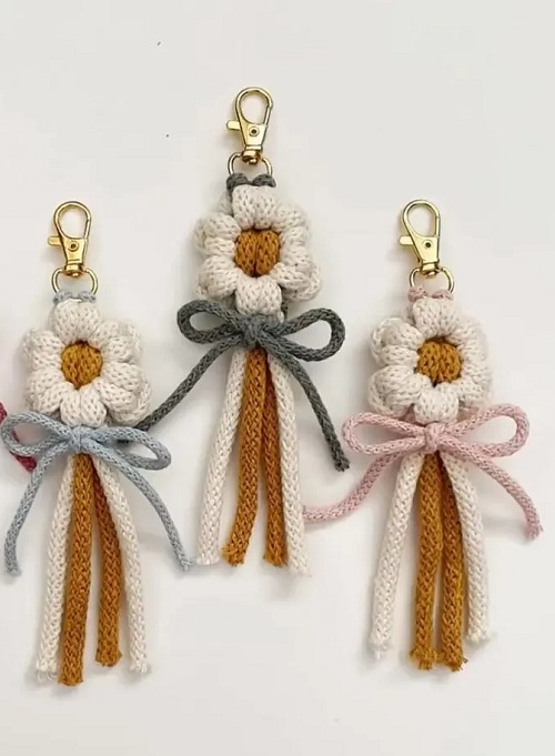 EASY MACRAME DAISY KEYCHAIN | MACRAME TUTORIAL