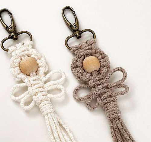 DIY: EASY MACRAME KEYCHAIN TUTORIAL | MACRAME FLOWER KEYCHAIN | STEP BY STEP