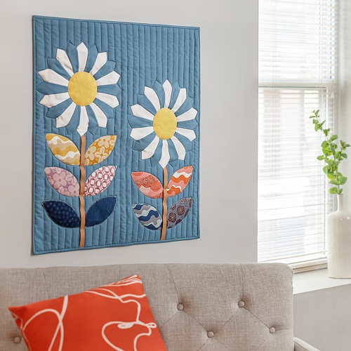 How to Make a Daisy Days Wall Hanging - Free Quilt Tutorial with Misty Doan