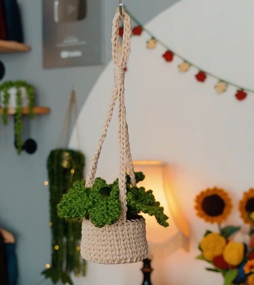 Hanging Plant Decor | Easy DIY Crochet Tutorial