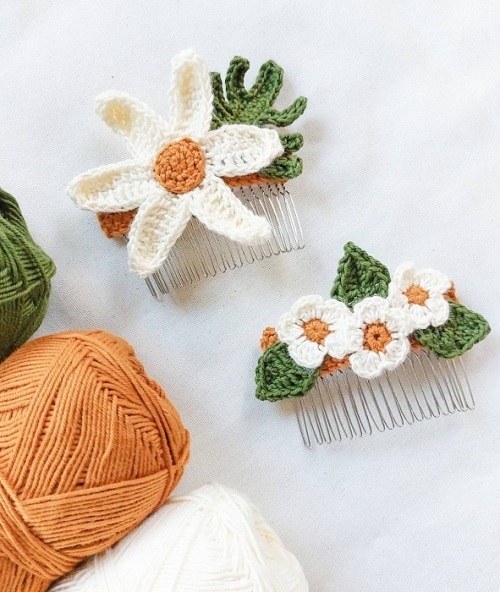 DIY CROCHET DAISY COMB FASCINATORS
