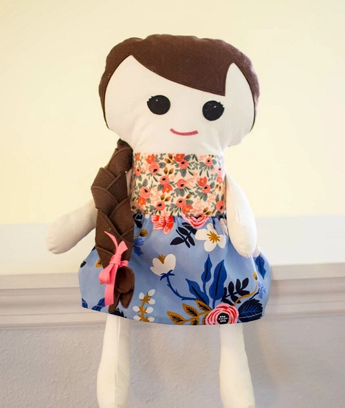 ADORABLE FREE FABRIC DOLL: FREE SEWING PATTERN