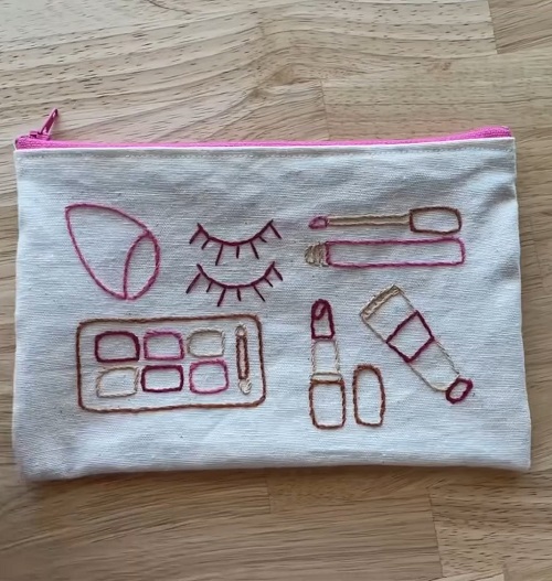 small zipped pouch - hand embroidery