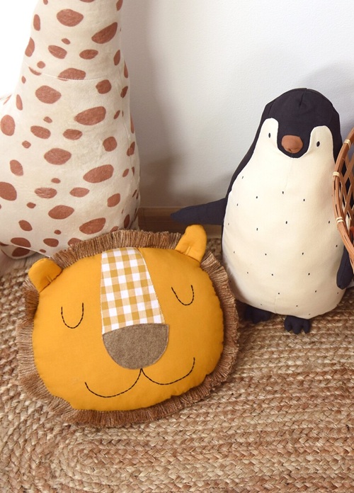 lion Head Pillow Free Sewing Patterns